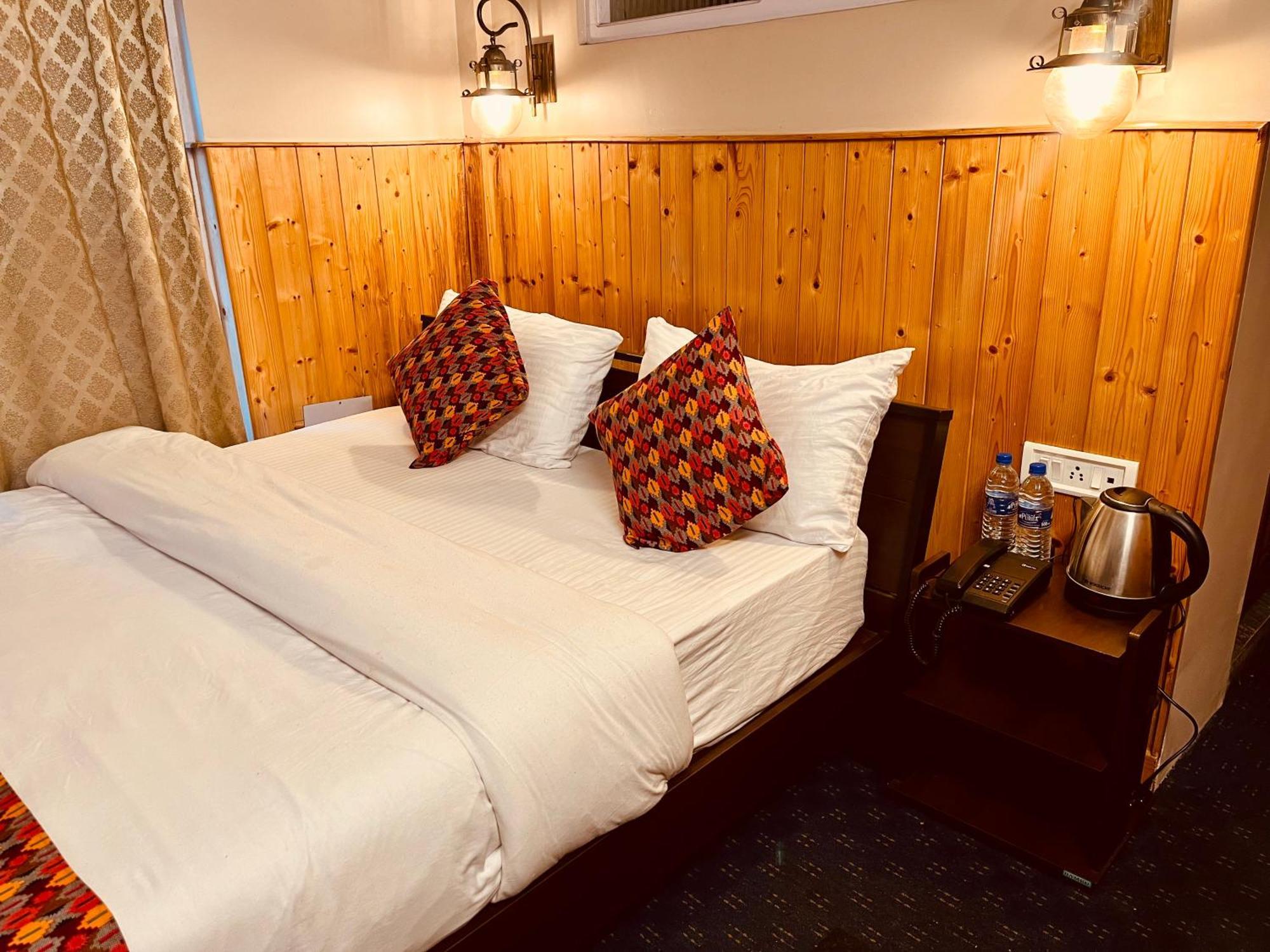 Готель Himalayan Gorkha Retreat II Free Parking Дарджилінг Екстер'єр фото
