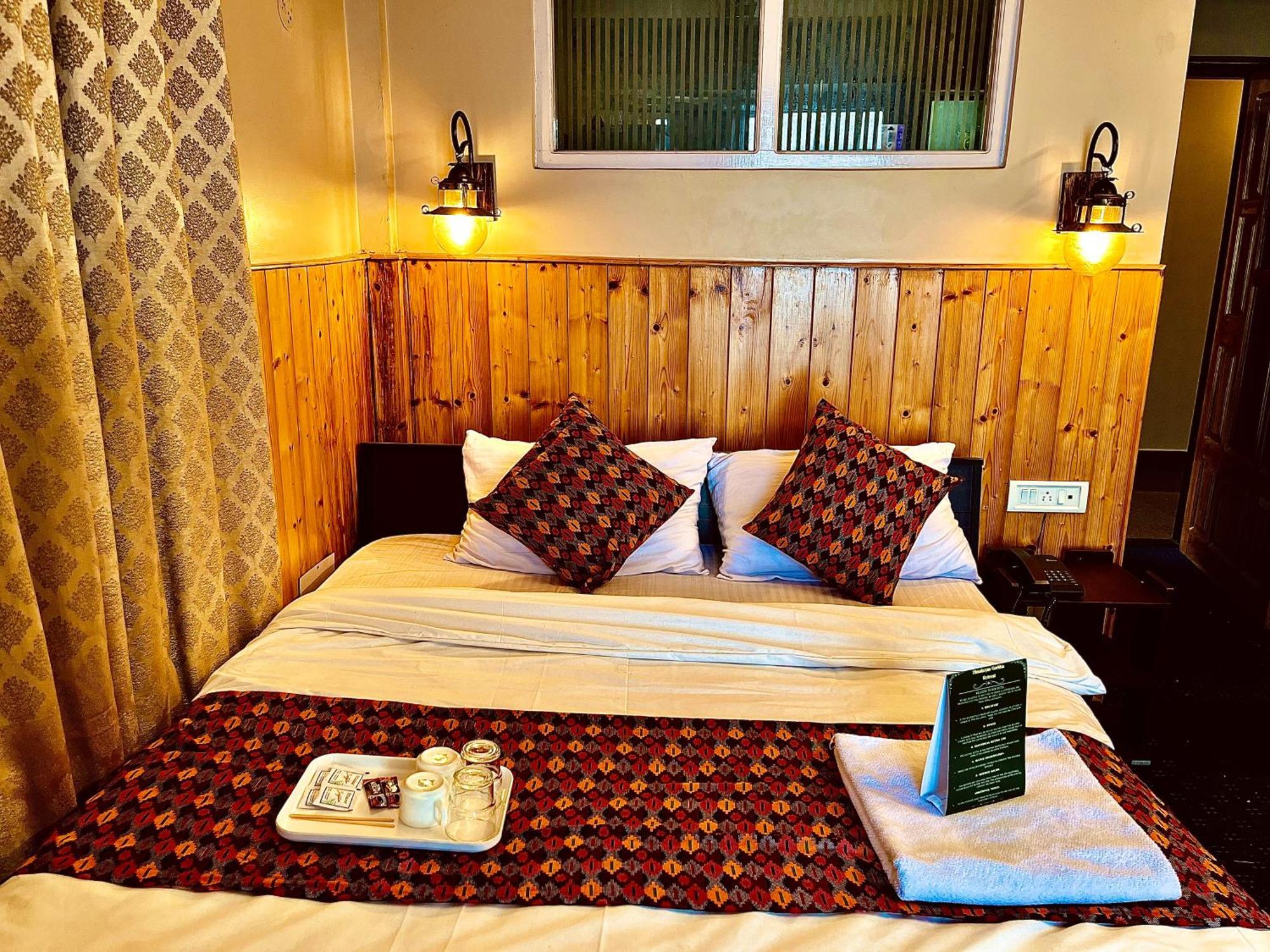 Готель Himalayan Gorkha Retreat II Free Parking Дарджилінг Екстер'єр фото