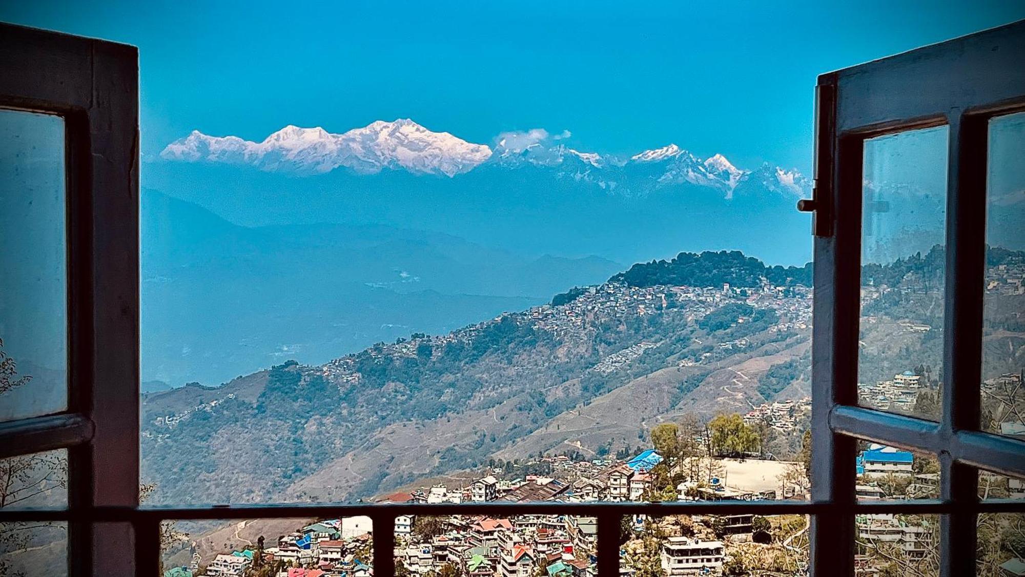 Готель Himalayan Gorkha Retreat II Free Parking Дарджилінг Екстер'єр фото